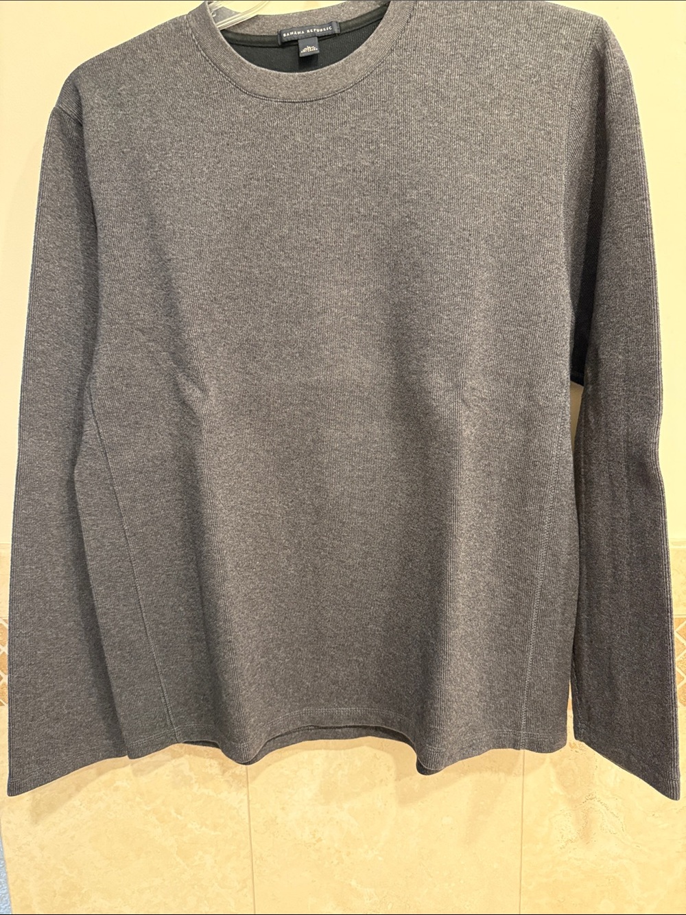 banana republic men’s dark gray sweater